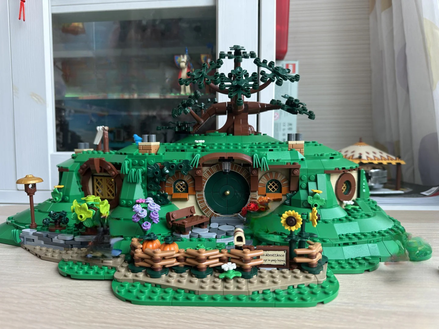 New MOC Gnome Green Hollow Tre - Home Bargains reseña y precio