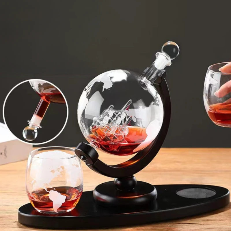Globe Shaped Whiskey Decanter  - Bitters Bottle Set reseña y precio