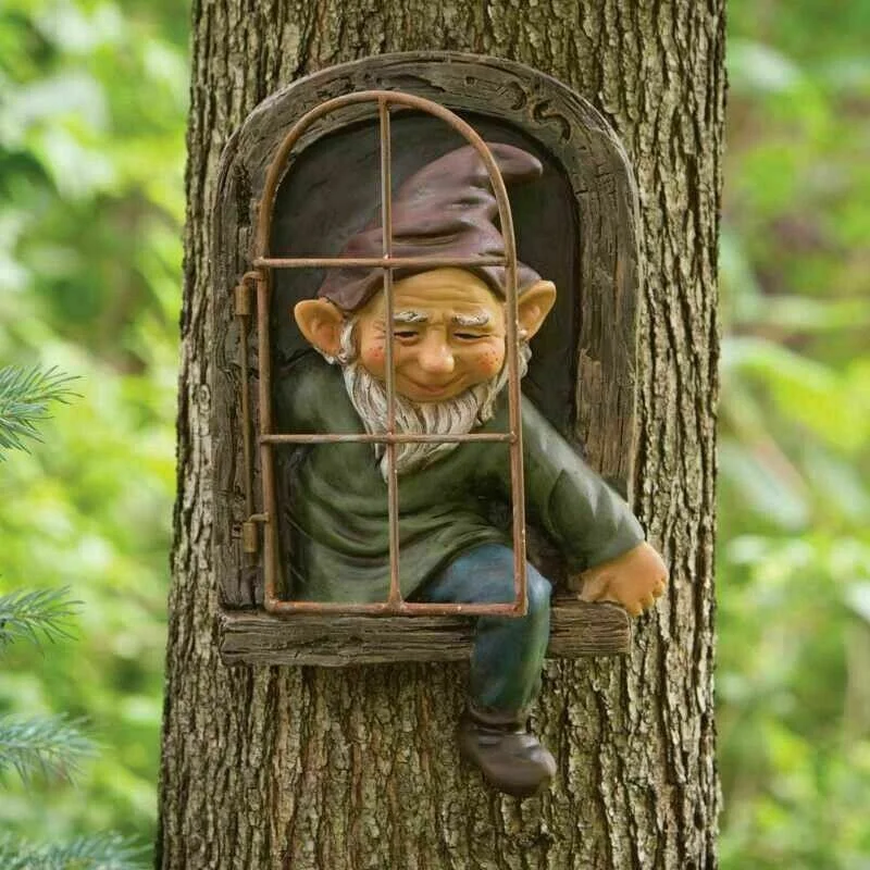 Naughty Garden Statue Elf Go O - Home Bargains reseña y precio
